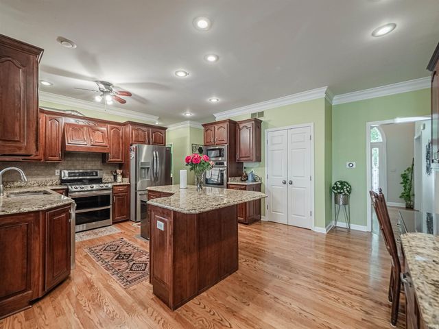 3466 Pine Ridge Drive, Newburgh, IN 47630