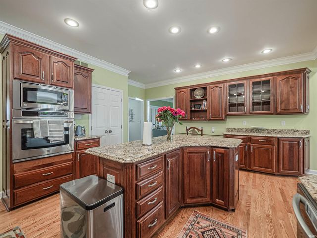 3466 Pine Ridge Drive, Newburgh, IN 47630