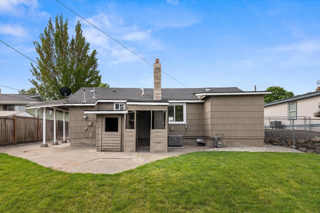 1107 E Columbia Ave, Spokane, WA 99208