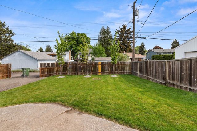1107 E Columbia Ave, Spokane, WA 99208