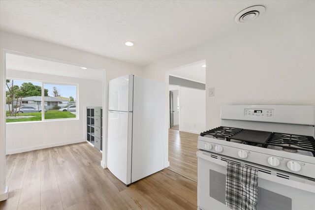 1107 E Columbia Ave, Spokane, WA 99208