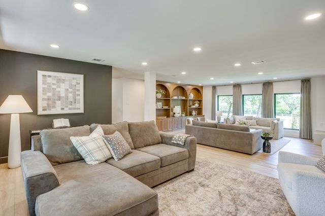 7117 County Road 406, Grandview, TX 76050