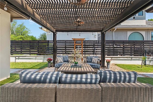 2833 Persimmon Ridge Court, Bryan, TX 77807