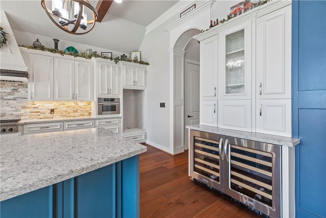 2833 Persimmon Ridge Court, Bryan, TX 77807