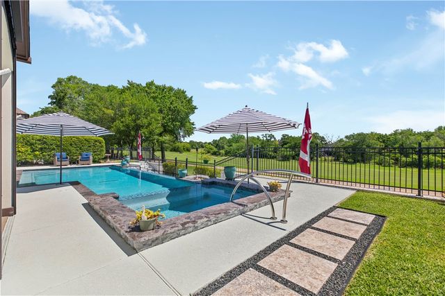 2833 Persimmon Ridge Court, Bryan, TX 77807