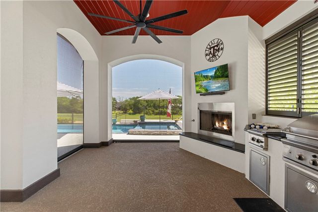 2833 Persimmon Ridge Court, Bryan, TX 77807