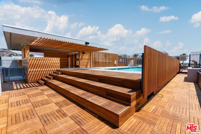 1250 N Fairfax Avenue 508, West Hollywood, CA 90046