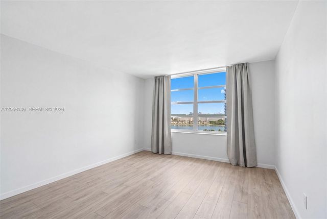 2780 NE 183rd Street 1216, Aventura, FL 33160
