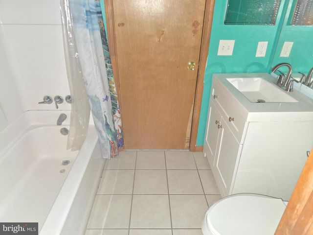 202 BARTAL CT, Atco, NJ 08004