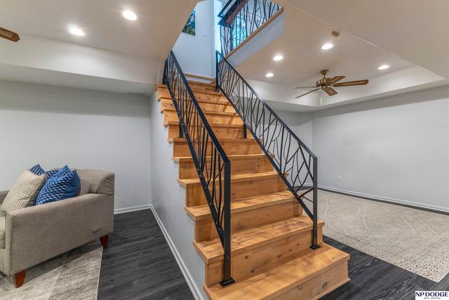 2590 Mock Turtle Lane, Omaha, NE 68142