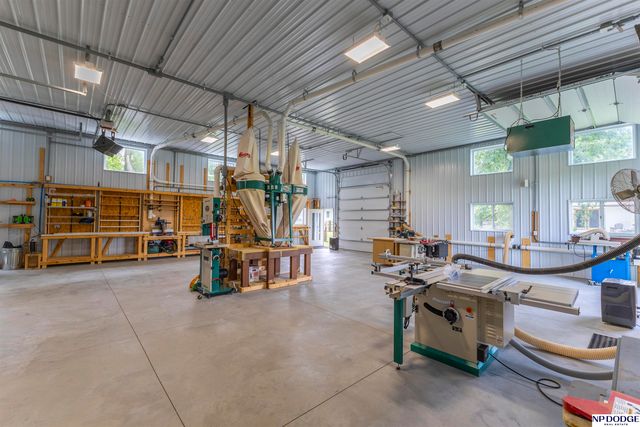 2590 Mock Turtle Lane, Omaha, NE 68142