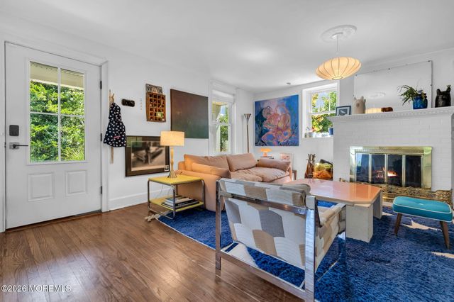 14 Bay Street, Highlands, NJ 07732