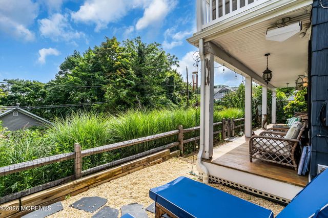 14 Bay Street, Highlands, NJ 07732