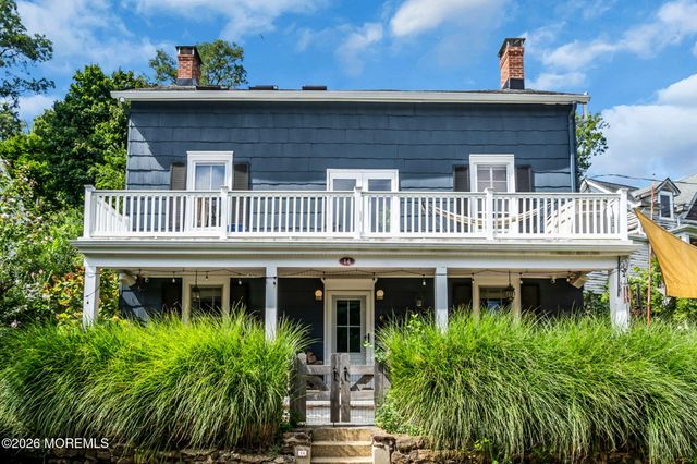 14 Bay Street, Highlands, NJ 07732