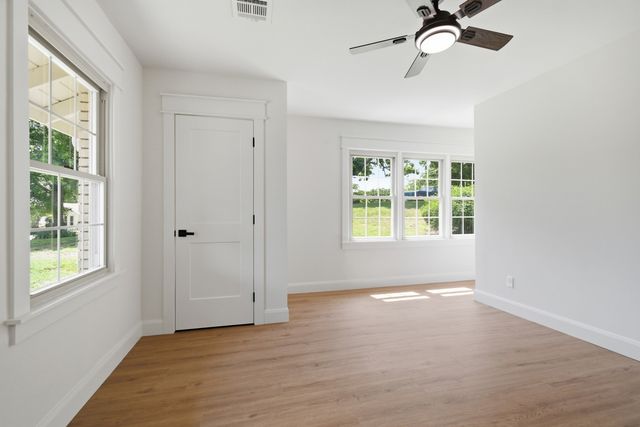 701 Oak Ridge Drive, Sand Springs, OK 74063