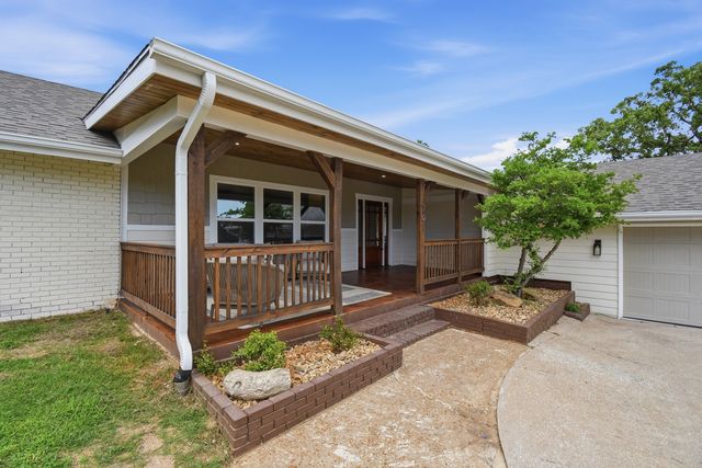 701 Oak Ridge Drive, Sand Springs, OK 74063