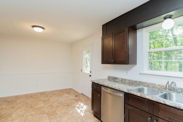 410 Bardwood Lane, Hixson, TN 37343