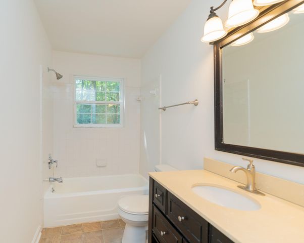 410 Bardwood Lane, Hixson, TN 37343