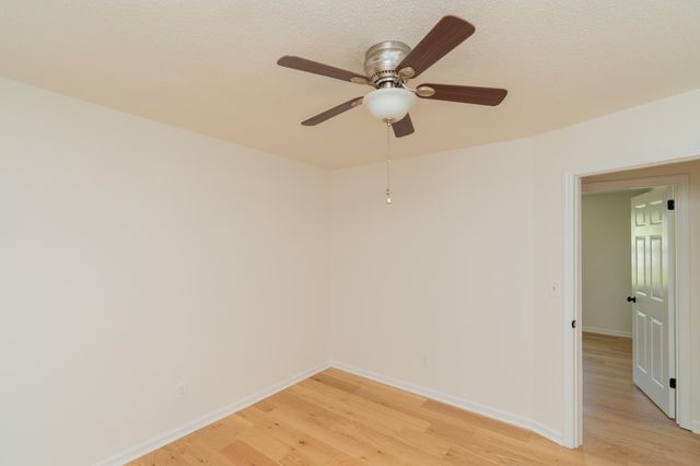 410 Bardwood Lane, Hixson, TN 37343