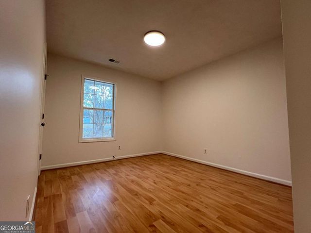 1260 Della Way, Lawrenceville, GA 30043