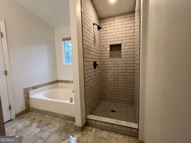 1260 Della Way, Lawrenceville, GA 30043