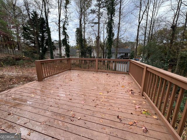 1260 Della Way, Lawrenceville, GA 30043