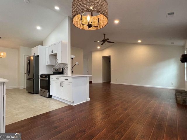 1260 Della Way, Lawrenceville, GA 30043