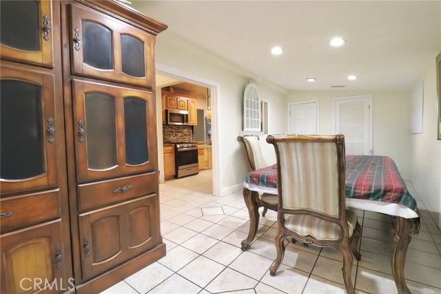 525 E 3rd, Rialto, CA 92376