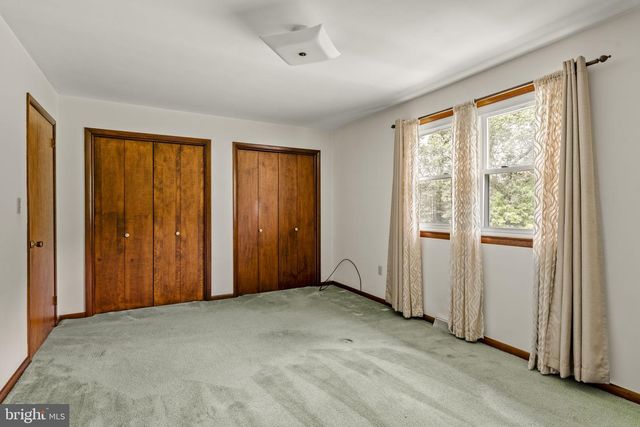 585 N RIDGE RD, Reinholds, PA 17569