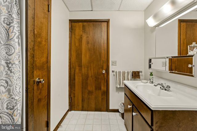 585 N RIDGE RD, Reinholds, PA 17569