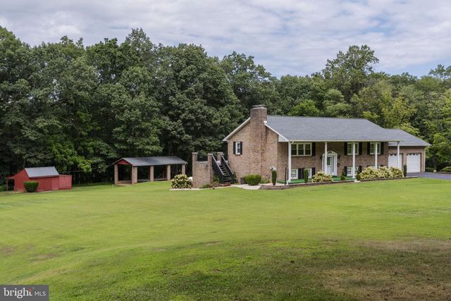 585 N RIDGE RD, Reinholds, PA 17569