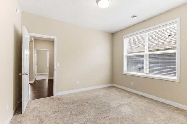 6026 Idsen Avenue S, Cottage Grove, MN 55016