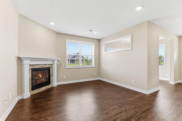 6026 Idsen Avenue S, Cottage Grove, MN 55016