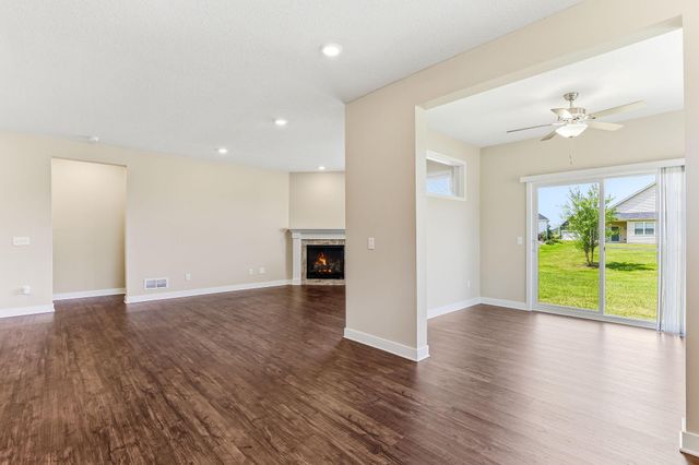 6026 Idsen Avenue S, Cottage Grove, MN 55016