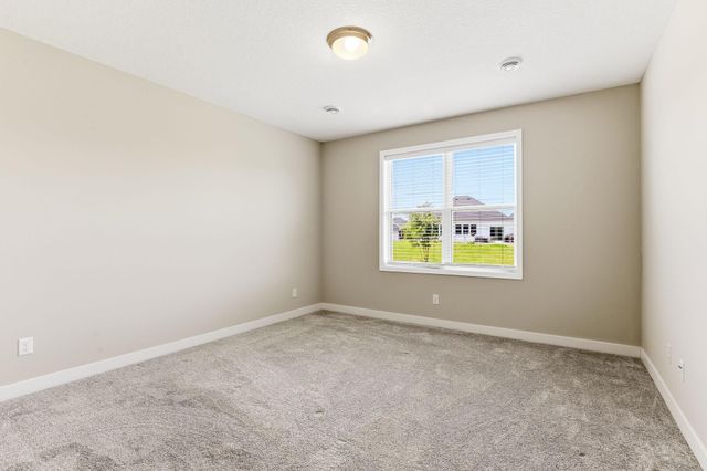 6026 Idsen Avenue S, Cottage Grove, MN 55016