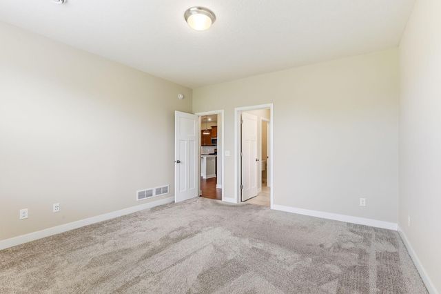 6026 Idsen Avenue S, Cottage Grove, MN 55016