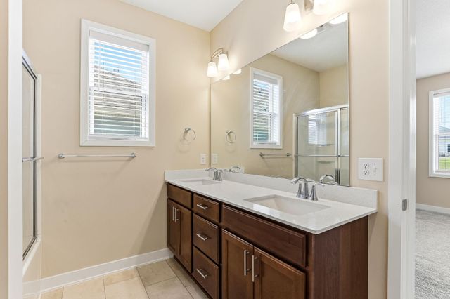 6026 Idsen Avenue S, Cottage Grove, MN 55016