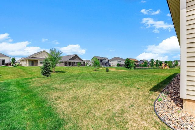 6026 Idsen Avenue S, Cottage Grove, MN 55016