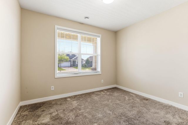 6026 Idsen Avenue S, Cottage Grove, MN 55016