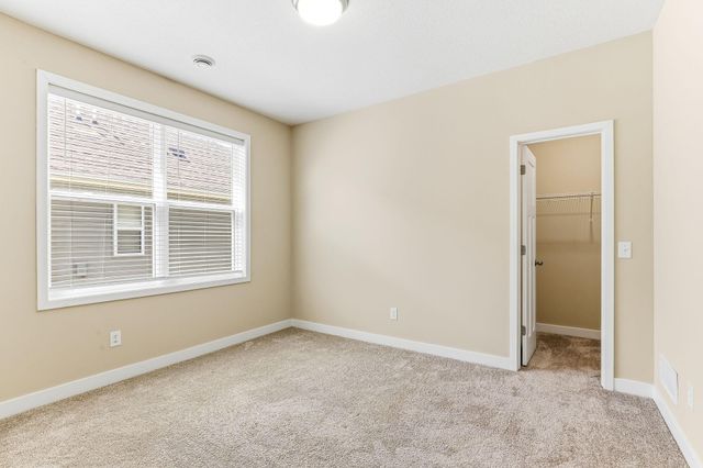6026 Idsen Avenue S, Cottage Grove, MN 55016