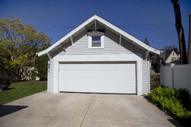 600 51st STREET, Milwaukee, WI 53208