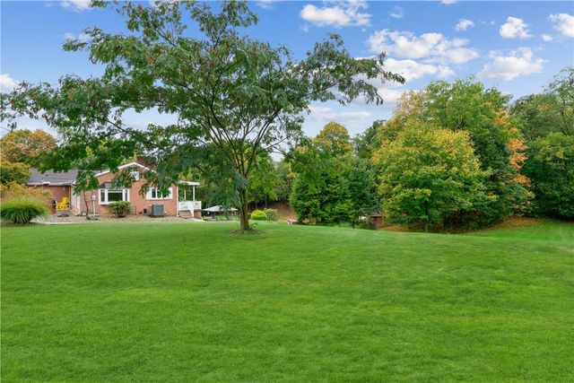 200 Demar Blvd, North Strabane, PA 15317