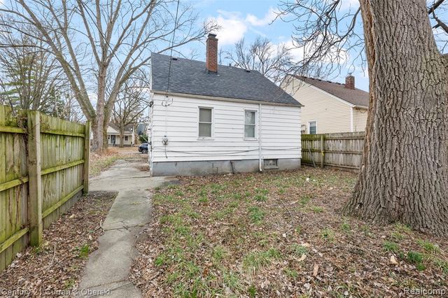 18220 Stout Street, Detroit, MI 48219