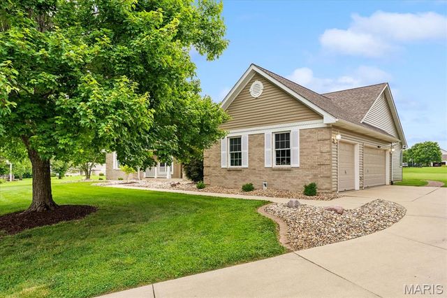 4306 Mahogany Lane, Belleville, IL 62226