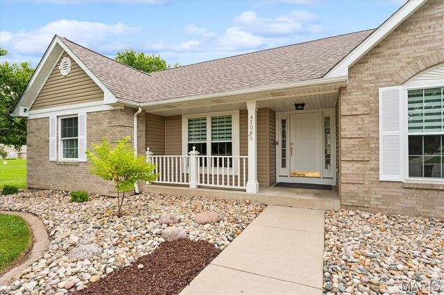 4306 Mahogany Lane, Belleville, IL 62226