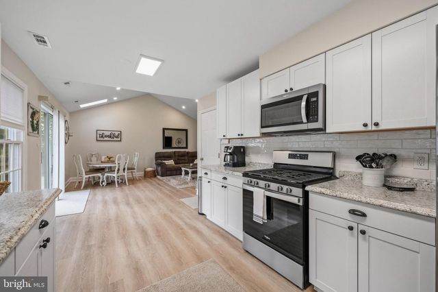 120 ALBATROSS AVENUE, Manahawkin, NJ 08050