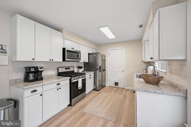 120 ALBATROSS AVENUE, Manahawkin, NJ 08050