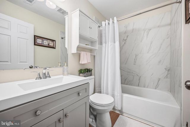 120 ALBATROSS AVENUE, Manahawkin, NJ 08050