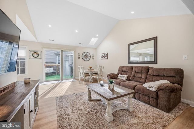 120 ALBATROSS AVENUE, Manahawkin, NJ 08050