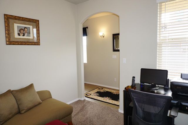 1765 W Valle Vista Road NW, Los Lunas, NM 87031